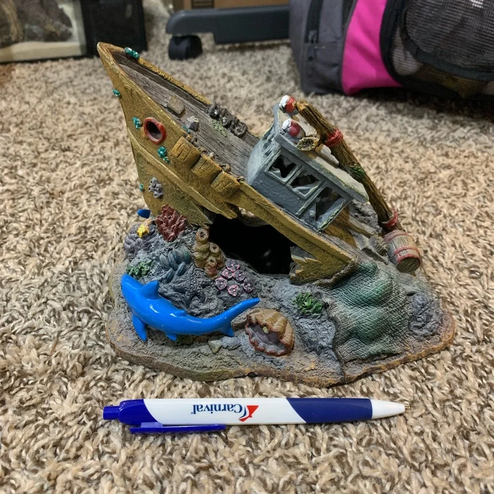 Sunken ship and sharks 3-D aquarium tank sculpture